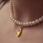 18K Gold Moonstone Pearl Necklace – Elegant Jewelry for Thanksgiving or New Year’s Eve